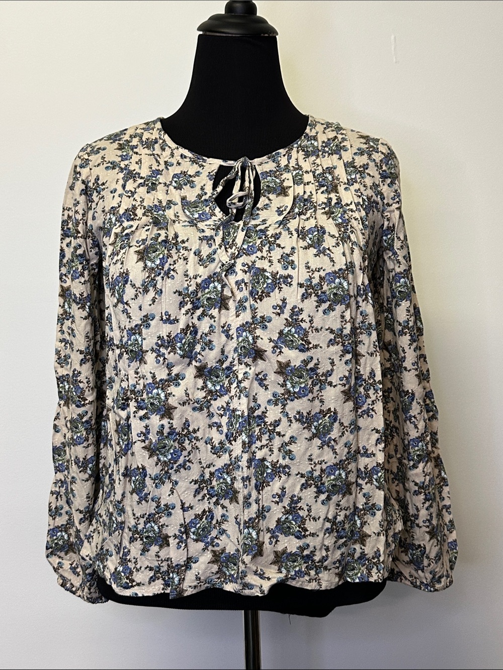Lucky Floral Tie-Neck Peasant Blouse - Cream & Blue XS